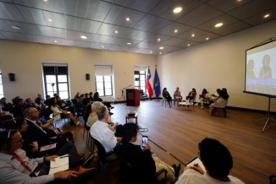 “Interseccionalidad y saberes indígenas: brechas y desafíos para su posicionamiento desde las universidades” se llamó este encuentro que reunió a destacadas académicas y representantes de comunidades indígenas tanto de nuestro país como también a nivel internacional. 